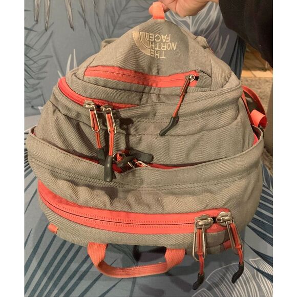 THE NORTH FACE rock ridge gray School Work HIKE CAMP DAY Backpack - Picture 10 of 13